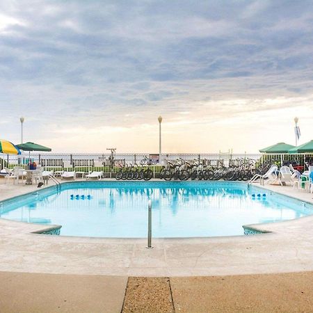 Hotel Boardwalk 705 Virginia Beach Exterior photo